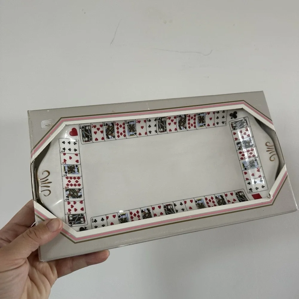 New NIB Queens CUT FOR COFFEE‎ Card Deck Bridge Bone China 11 3/4